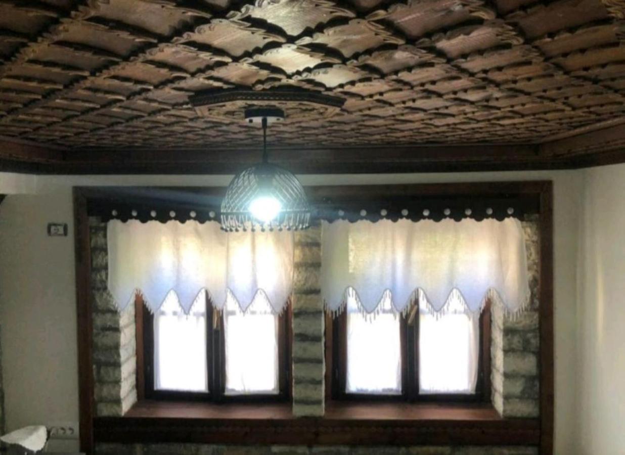 Miziriguesthouse Gjirokastër Exterior foto